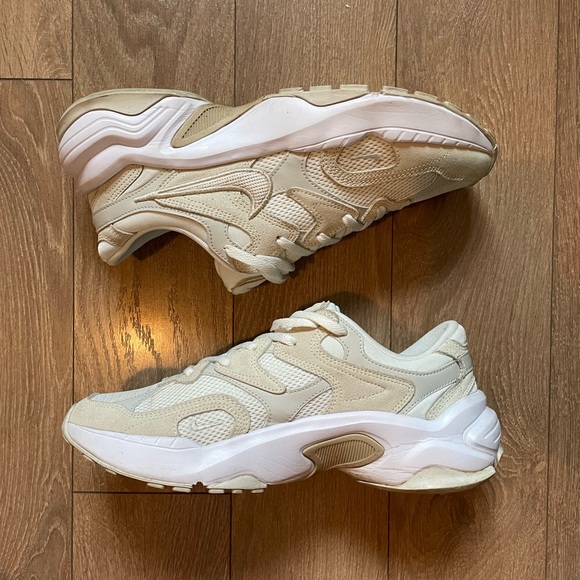 Nike AL8 beige chunky sneakers - Picture 2 of 3